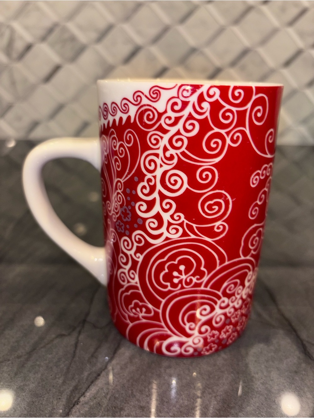 Starbucks vintage 2005 red & white swirl henna design 12 oz coffee mug